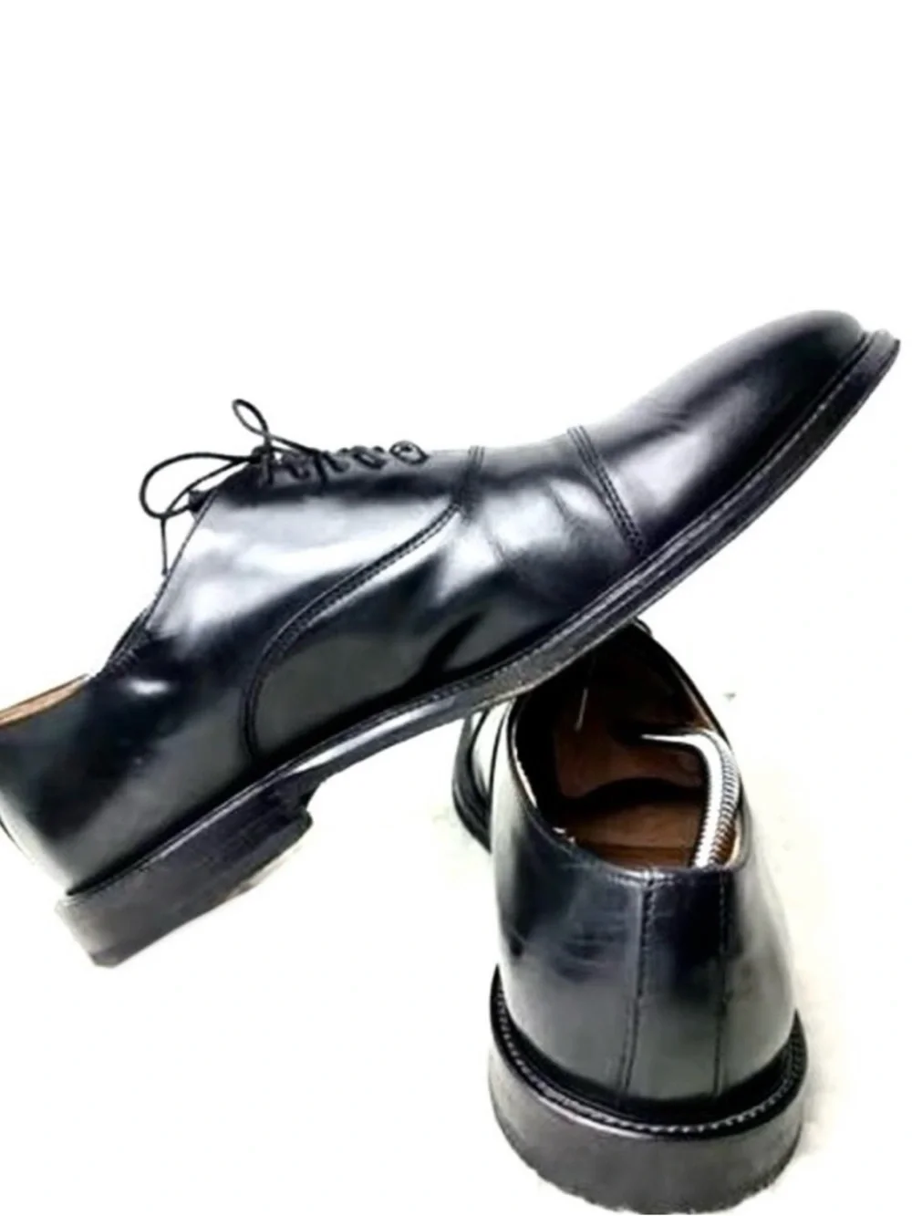 Barneys New York kick your
